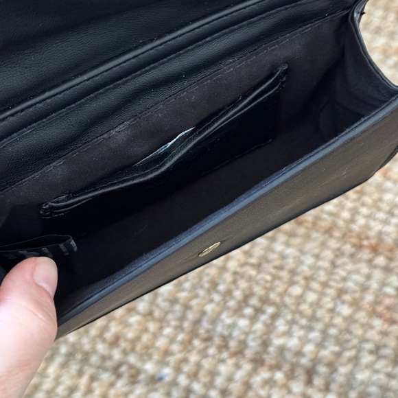 Black and gold vegan leather belt bag - Picture 2 of 8